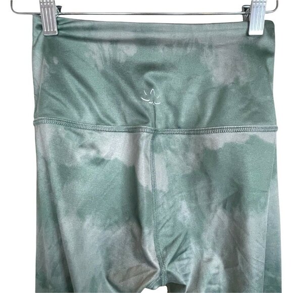 Beyond Yoga Lux Size S High Waist Green‎ Camo Leggings - Picture 3 of 6